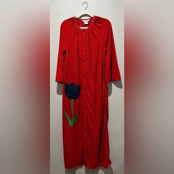 70s Models Coat Tulip Pocket Robe House Coat Sz 16 Red  Button-Up Robe Vintage - Picture 1 of 9